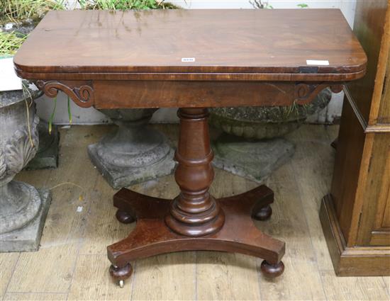 A mahogany card table W.87cm